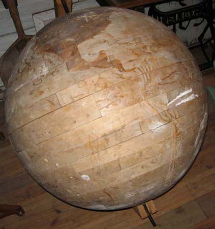klockenbocken_museum_wooden_globe